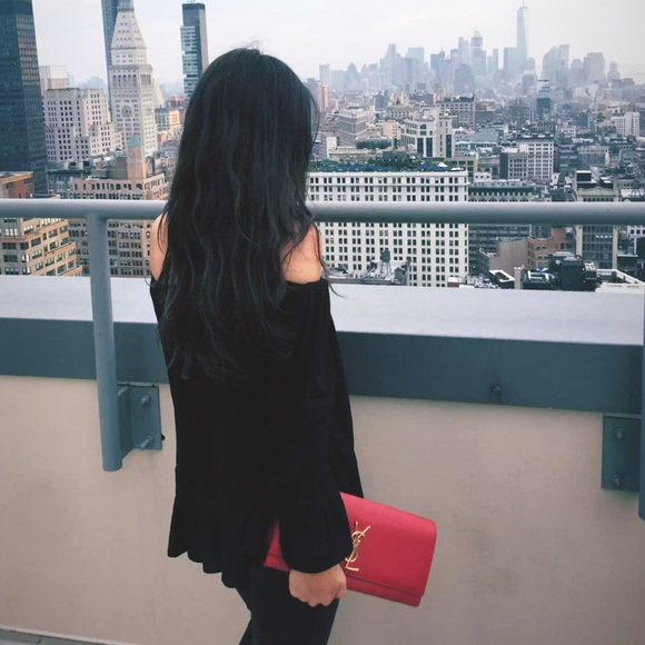 Beautiful red YSL clutch - Picture 4 of 5